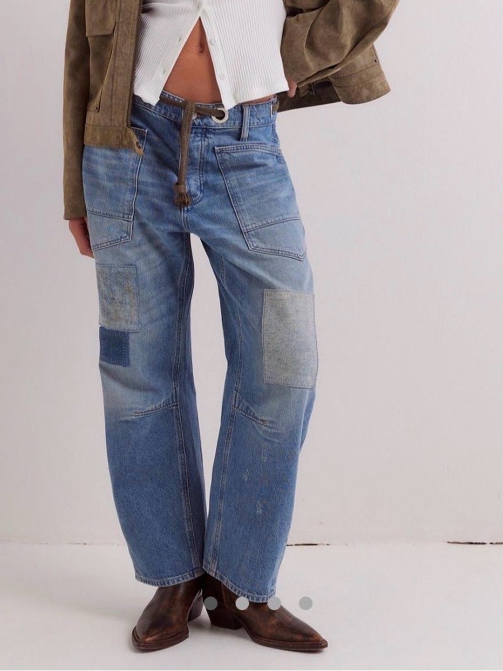 We The Free Moxie Barrel Jeans Low Rise Sz 28 Grommets *no rope